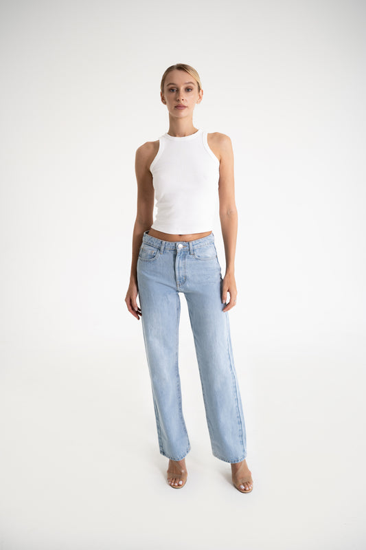 Straight Cut Jeans – Light Blue
