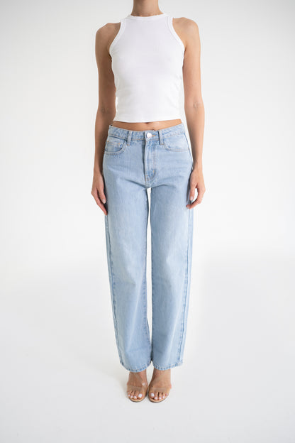 Straight Cut Jeans – Light Blue
