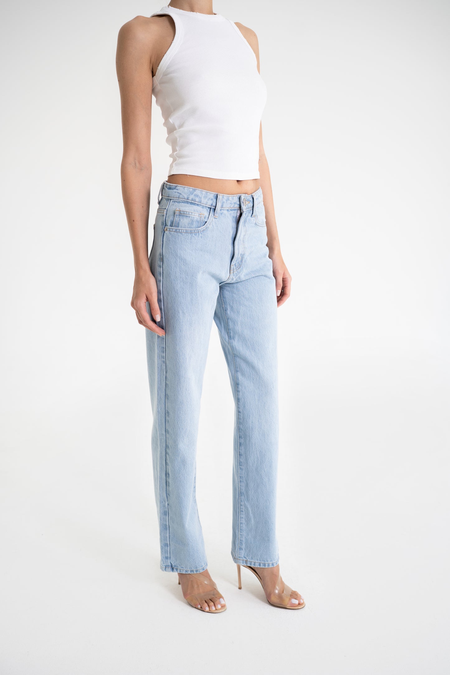 Straight Cut Jeans – Light Blue